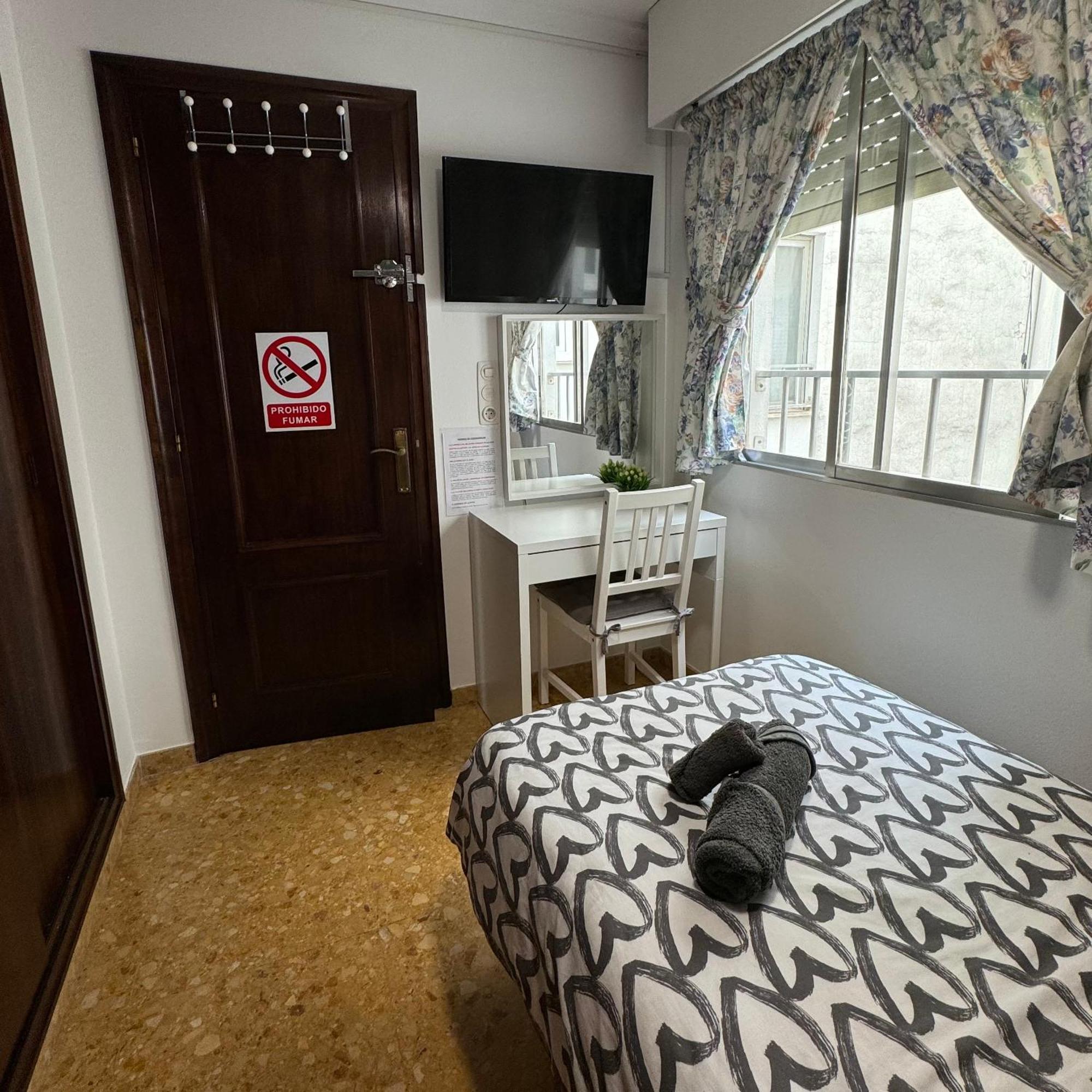 Habitaciones En Gandia A 5 Min Del Centro Historico Exterior foto